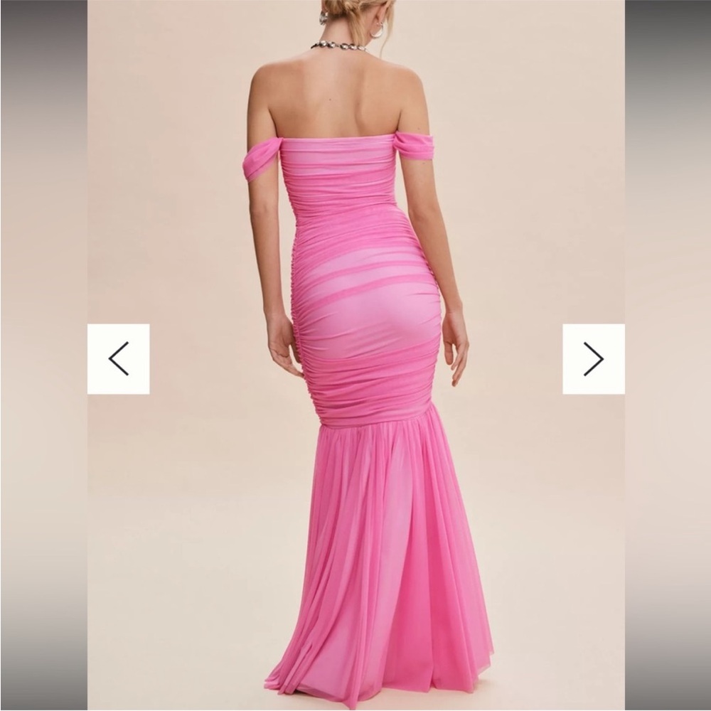 Norma Kamali Walter Off-The-Shoulder Sweetheart Fishtail Gown - Picture 2 of 12